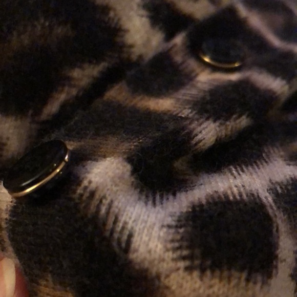 ANN TAYLOR Leopard Cardigan Sweater- Sz L Petite - Picture 5 of 5